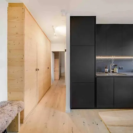 Center With Fireplace And Parking Appartement